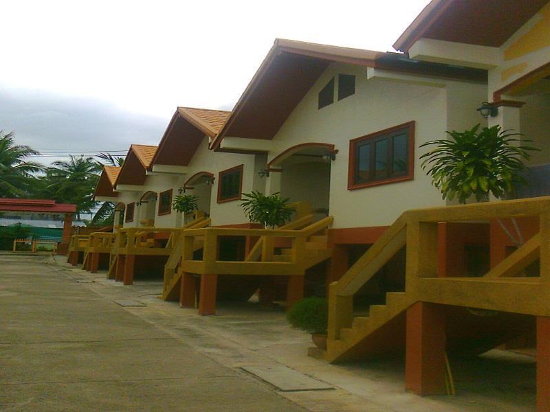 Wanchareon Resort หาดเฉวง ภายนอก รูปภาพ